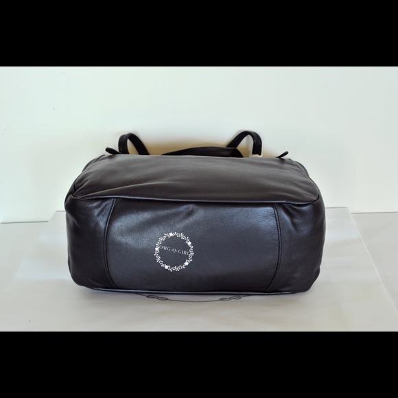 Authentic Prada black leather gold logo bag new - Picture 2 of 7